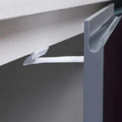 DREAMBABY WHITE PLASTIC ADHESIVE CABINET/DRAWER LATCHES 4 PK