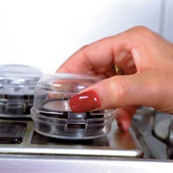 DREAMBABY CLEAR PLASTIC STOVE KNOB COVERS 5 PK 8 DREAMBABY CLEAR PLASTIC STOVE KNOB COVERS 5 PK -Little Nest Co. Store 5989181 A V7.eps High 24614.1622320245