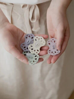 BIBS PACI INFINITY 7 BIBS PACI INFINITY -Little Nest Co. Store BIBS infinity pacifier lifestyle 2 1024x1024 44183.1675803438